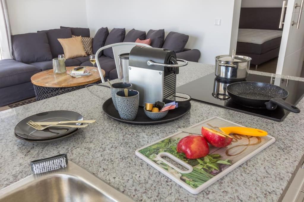 Goudhaen Luxury Private Apartments Jan Thiel Beach 외부 사진