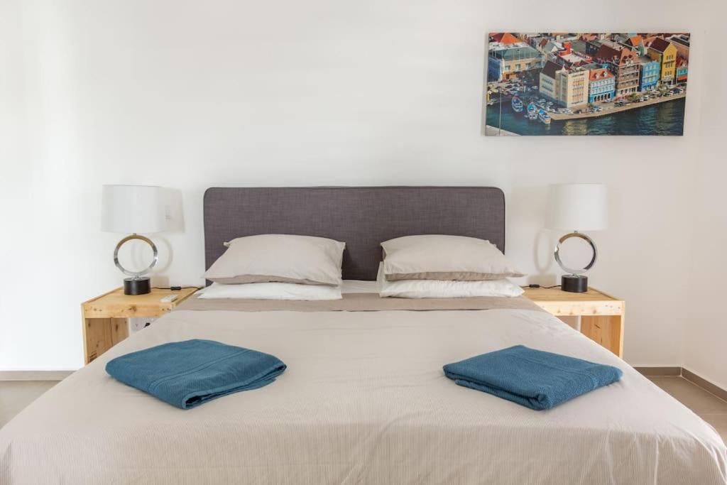 Goudhaen Luxury Private Apartments Jan Thiel Beach 외부 사진