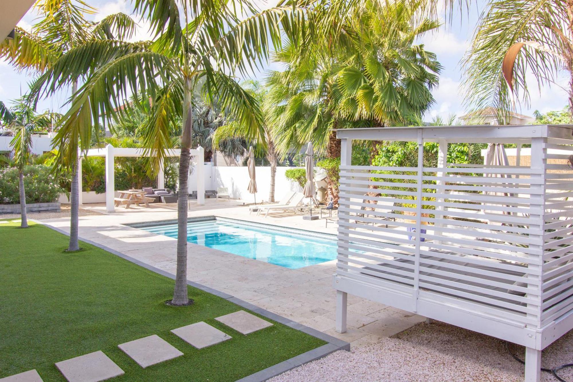 Goudhaen Luxury Private Apartments Jan Thiel Beach 외부 사진