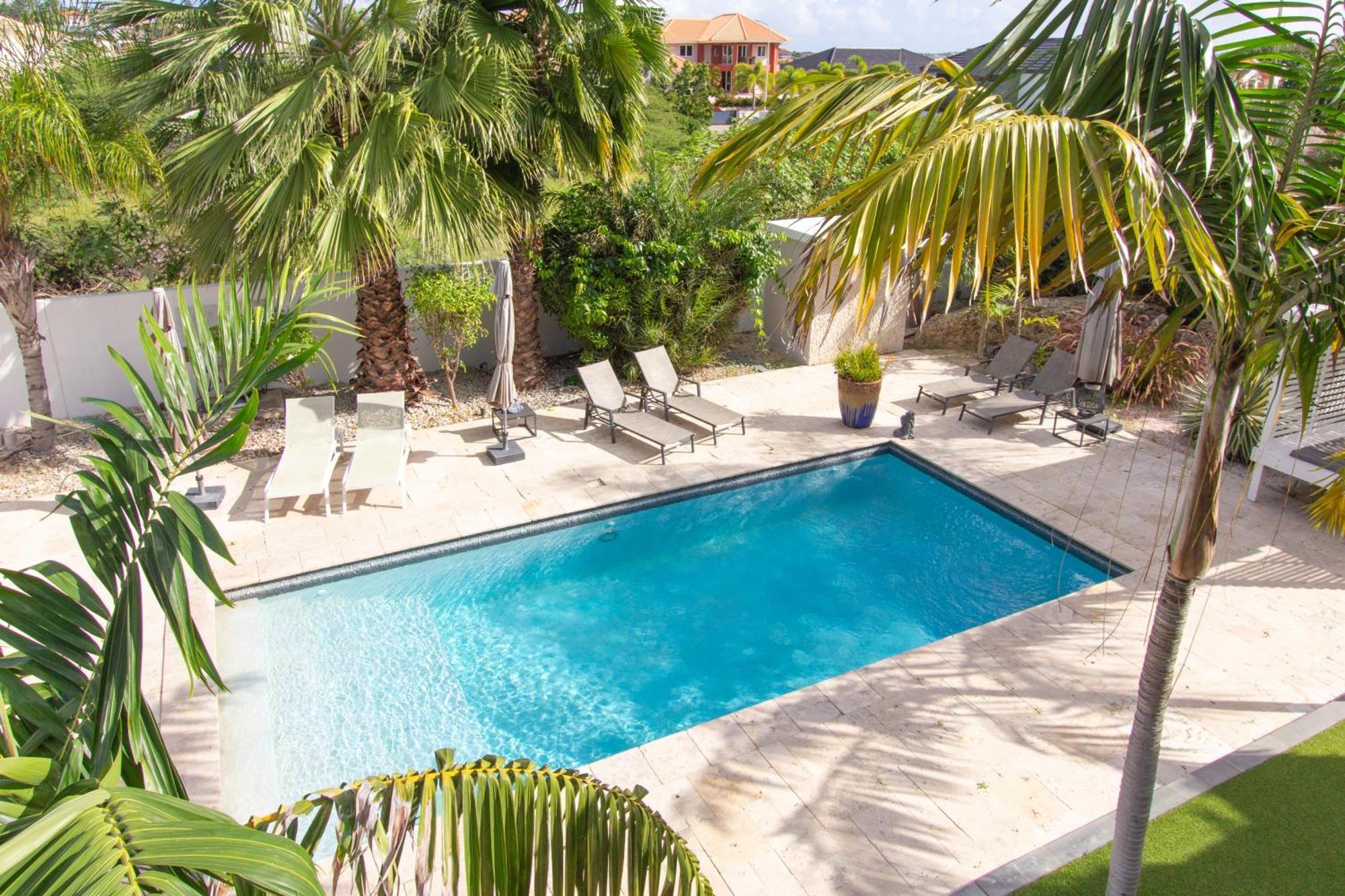 Goudhaen Luxury Private Apartments Jan Thiel Beach 외부 사진
