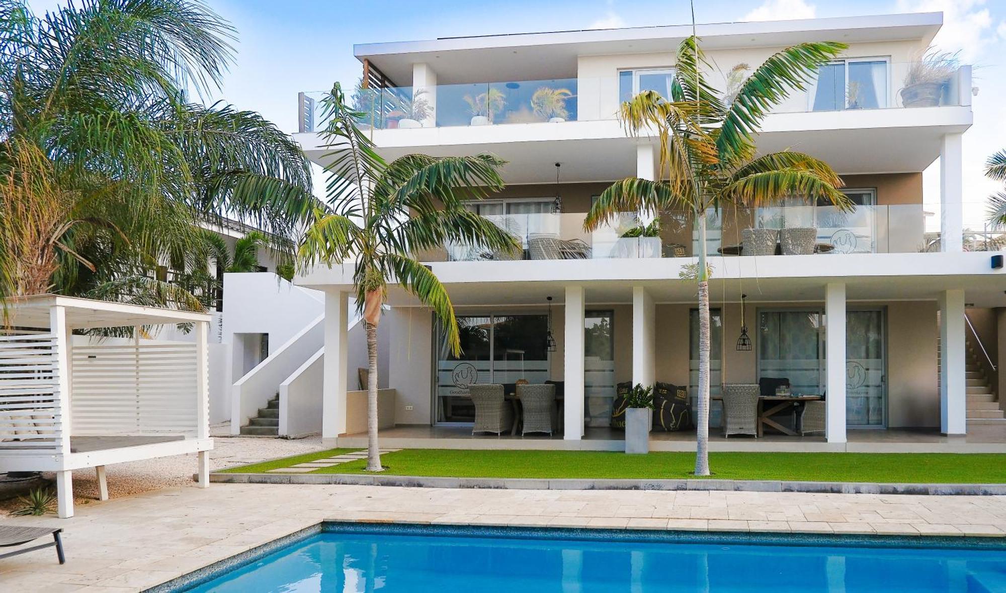 Goudhaen Luxury Private Apartments Jan Thiel Beach 외부 사진